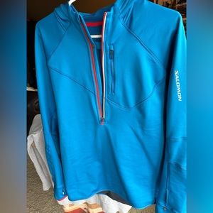 XL Salomon fleece hoodie. Blue